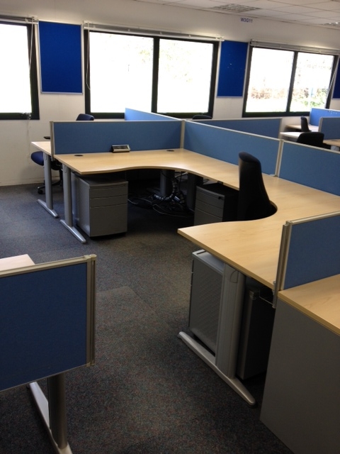 Senator Jigsaw Desks